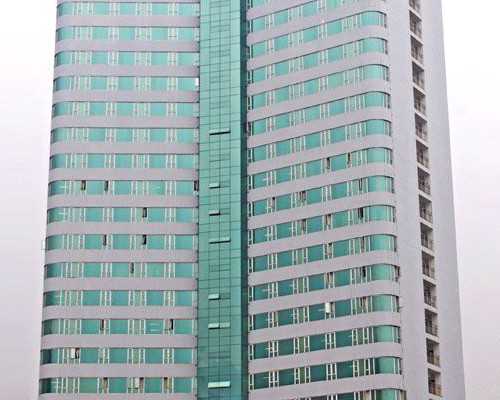 第三代试管代孕费用,子宫弓型可以做试管婴儿吗，费用能省多少！